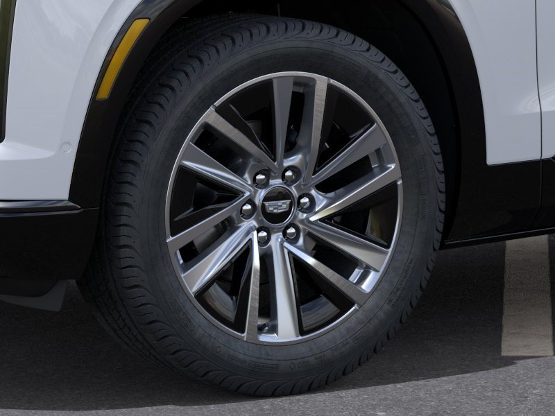 New 2027 Cadillac Vistiq Sport w/ LPO, Floor Liner Package AWD/4WD image 9