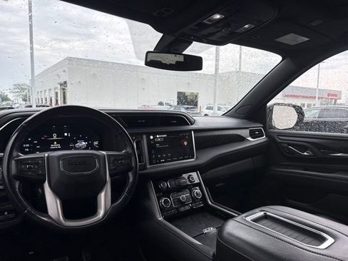 Used 2022 GMC Yukon XL Denali w/ Max Trailering Package AWD/4WD image 12