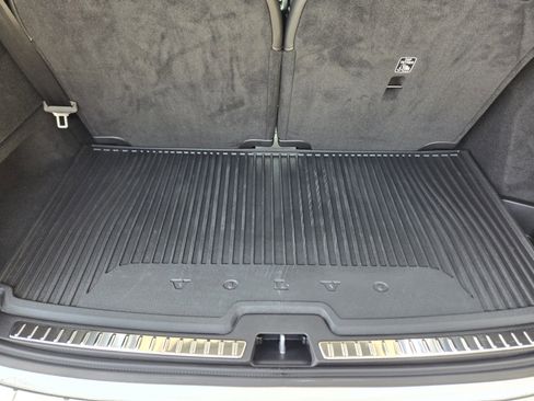 Used 2025 Volvo XC90 B6 Ultra w/ Protection Package Premier image 44