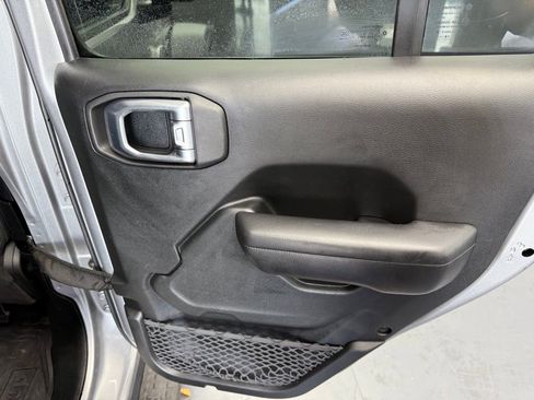 Used 2018 Jeep Wrangler Unlimited Sport S image 63