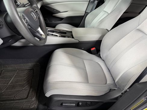 Used 2020 Honda Accord EX image 12