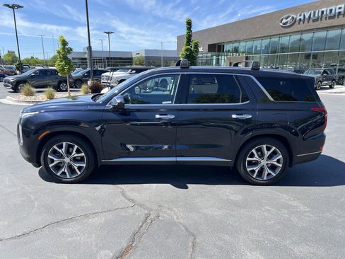 Used 2022 Hyundai Palisade SEL w/ 8P Bench Seat Package AWD/4WD image 12