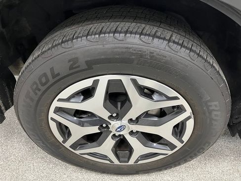 Used 2022 Subaru Forester Premium AWD/4WD image 17