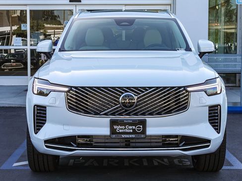 New 2026 Volvo XC90 T8 Ultra w/ Protection Package Premier AWD/4WD image 2
