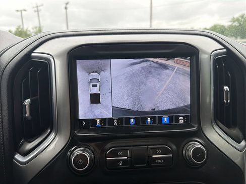 Used 2021 Chevrolet Silverado 1500 LTZ w/ LTZ Premium Package AWD/4WD image 15