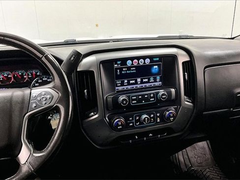 Used 2018 Chevrolet Silverado 1500 LT image 10