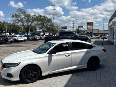 Used 2021 Honda Accord Sport image 12