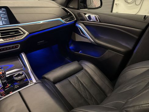 Used 2022 BMW X6 M50i w/ Executive Package image 28