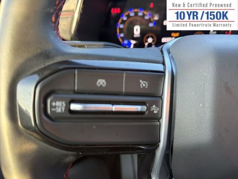 Used 2024 Chevrolet Colorado Z71 w/ Z71 Convenience Package 2 image 18