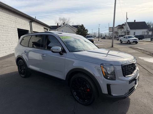 Used 2021 Kia Telluride SX w/ SX Prestige Package image 6