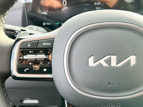 New 2026 Kia Carnival SX Prestige FWD image 27