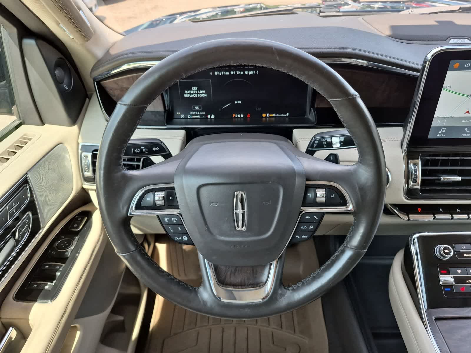 Used 2018 Lincoln Navigator Reserve w/ Technology Package AWD/4WD image 24