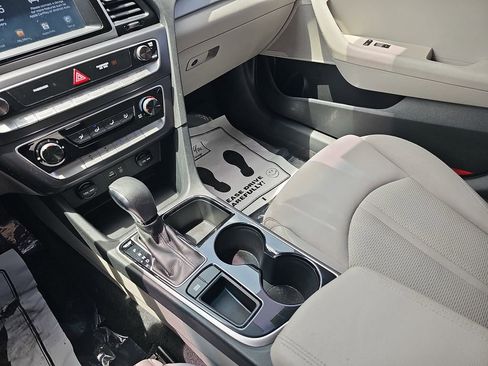Used 2017 Kia Sorento SX FWD image 28