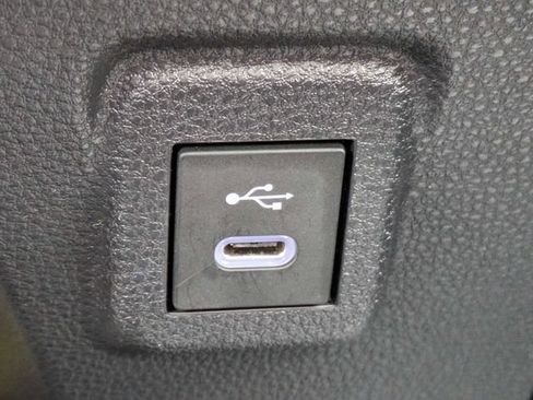 Used 2025 Toyota Corolla SE w/ SE Premium Package FWD image 23