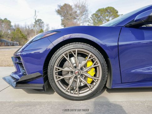 Used 2025 Chevrolet Corvette Stingray Premium Conv w/ Z51 Performance Package RWD image 4