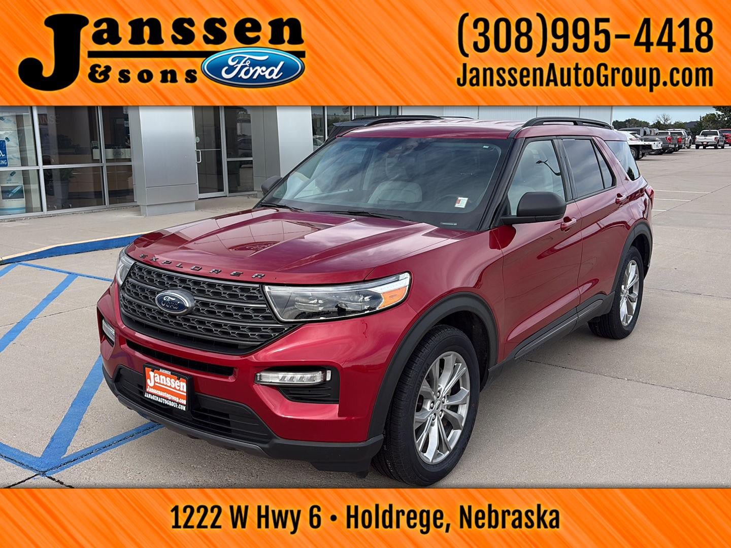 Used 2021 Ford Explorer XLT w/ Equipment Group 202A AWD/4WD image 2