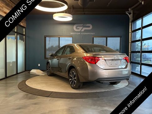 Used 2017 Toyota Corolla XSE w/ Carpet Mat Package (TMS) FWD image 5