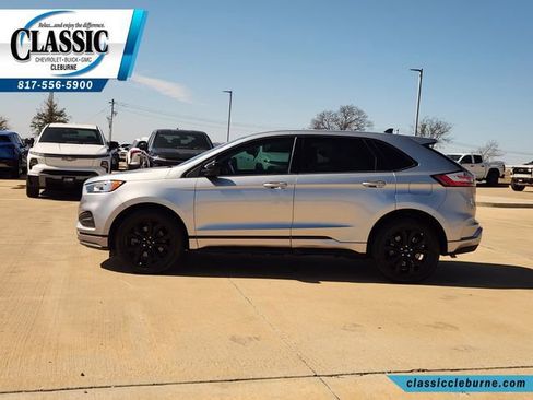 Used 2023 Ford Edge SE w/ Black Appearance Package image 10