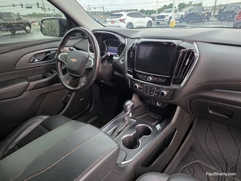 Used 2021 Chevrolet Traverse Premier w/ Redline Edition AWD/4WD image 4