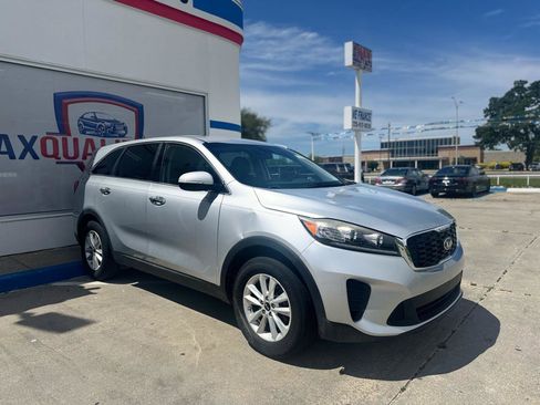 Used 2019 Kia Sorento L FWD image 13