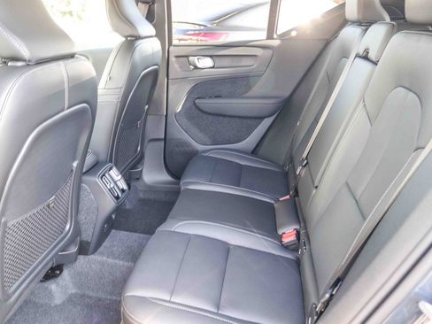 Used 2026 Volvo XC40 B4 Core FWD image 19