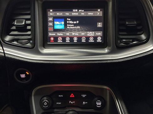 Used 2019 Dodge Challenger R/T image 15