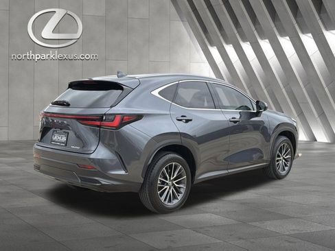 Certified 2025 Lexus NX 250 FWD w/ Accessory Package (Z1) image 6