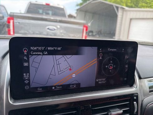 Used 2022 Lexus GX 460 Premium w/ Accessory Package AWD/4WD image 17
