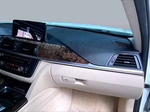 Used 2013 BMW 328i Sedan RWD image 17