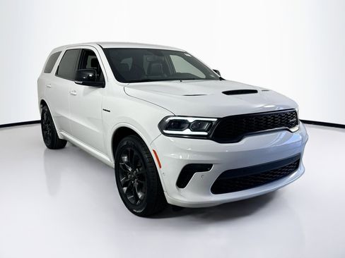 Used 2022 Dodge Durango R/T w/ Blacktop Package RWD image 3