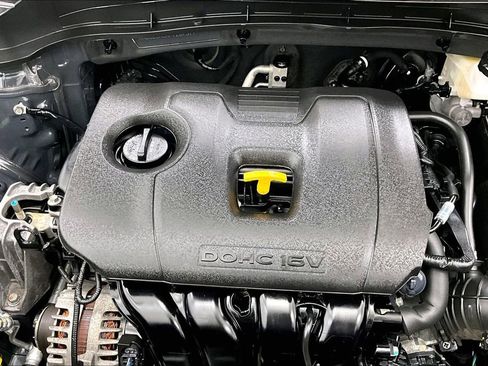Used 2023 Kia Soul LX w/ LX Technology Package FWD image 33