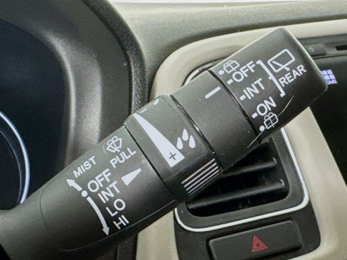 Used 2016 Honda HR-V EX image 14