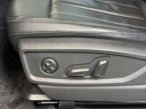 Used 2022 Audi Q5 2.0T Premium Plus w/ Premium Plus Package image 12