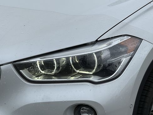 Used 2017 BMW X1 xDrive28i AWD/4WD image 7