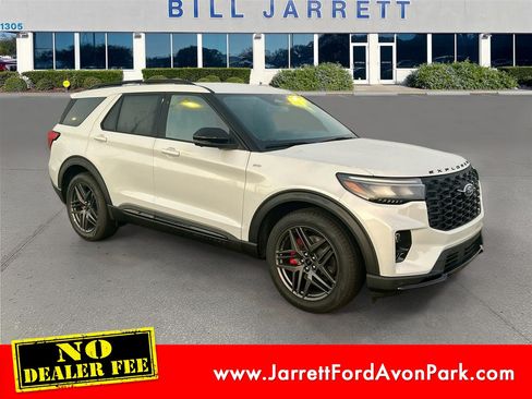 New 2026 Ford Explorer ST-Line w/ ST-Line Street Pack RWD image 1