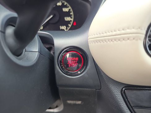 Certified 2023 Honda HR-V LX image 24