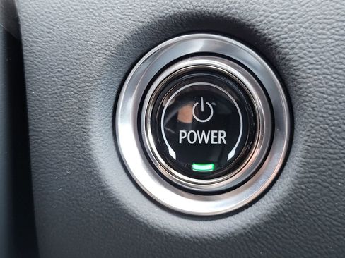 New 2025 Cadillac Lyriq Sport image 29