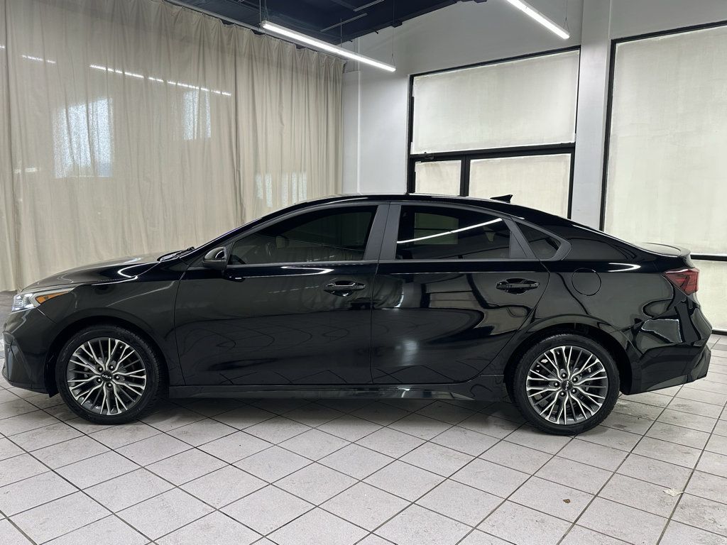 Used 2023 Kia Forte GT-Line w/ GT-Line Technology Package FWD image 10