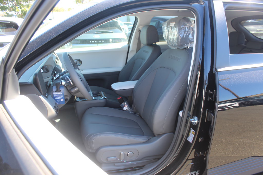 New 2026 Hyundai Ioniq 5 SEL RWD image 13