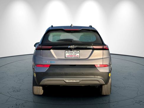 Used 2022 Chevrolet Bolt EUV Premier w/ Sun & Sound Package image 5
