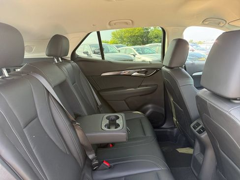 Used 2024 Buick Envision Preferred AWD/4WD image 38