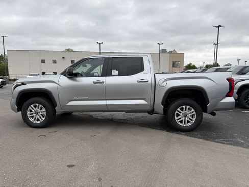 New 2026 Toyota Tundra SR5 AWD/4WD image 6