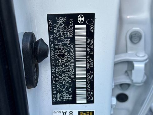 Certified 2024 Toyota Corolla LE image 27