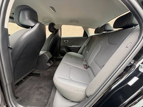 Used 2025 Kia K4 FWD image 22