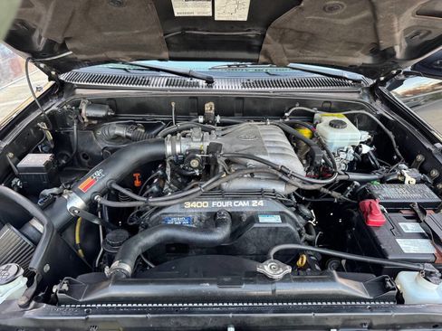 Used 2001 Toyota 4Runner SR5 image 29