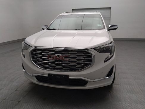 Used 2020 GMC Terrain Denali w/ Denali Premium Package FWD image 15