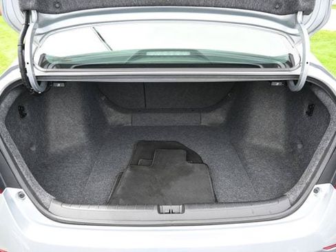 Used 2018 Honda Accord Sport image 22