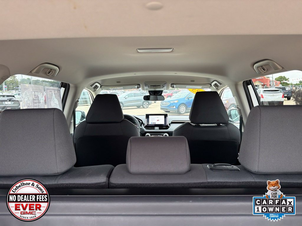 Used 2025 Toyota RAV4 XLE FWD image 10