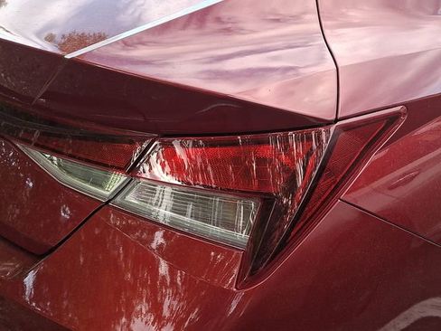 Used 2023 Hyundai Elantra SEL image 8