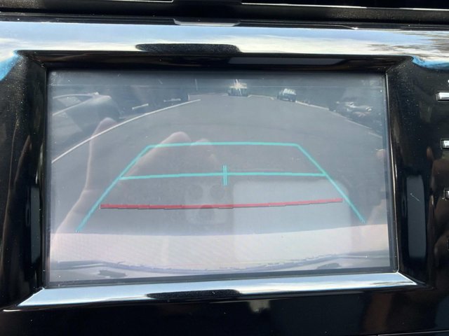 Used 2018 Toyota Camry SE FWD image 28